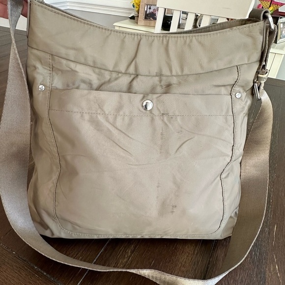 Baggallini cross body bag - Picture 2 of 12